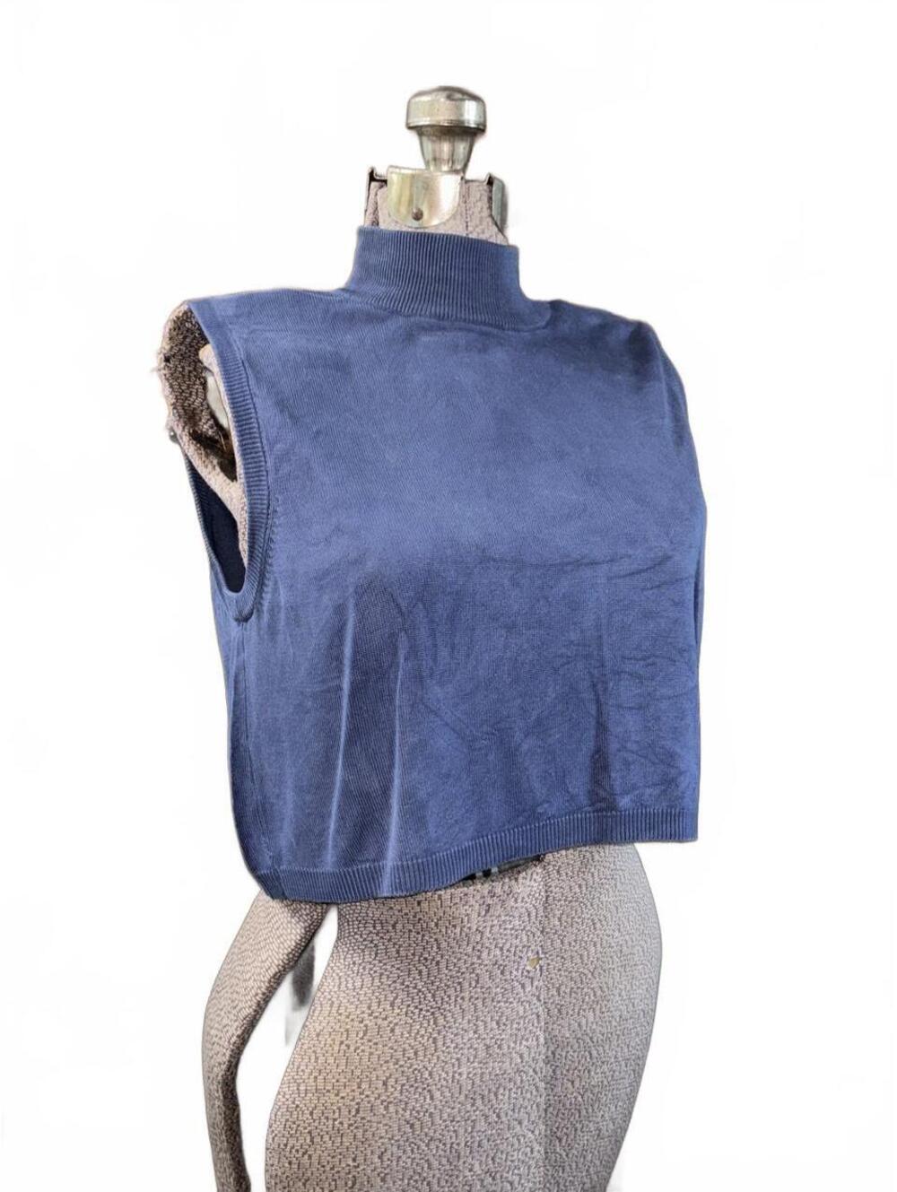 Vintage Orvis 100% silk cropped mock neck tank top in a slate blue colorway